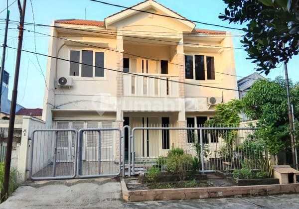 Jemursari Timur Rumah Siap Huni. Semi Furnish 1