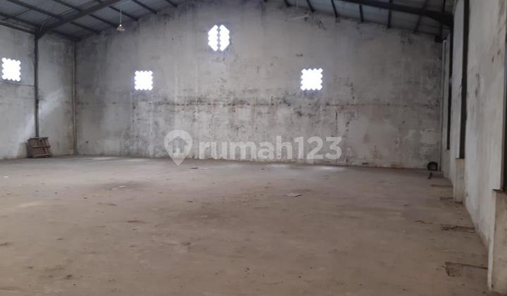 Ready-to-Use Warehouse + Shop in Raya Kalirungkut. Facing Twin Main Road.