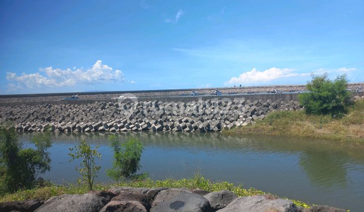 Beautiful Land Absoulutely Beach Front