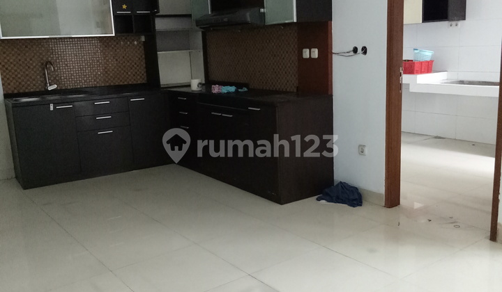 Rumah Pusat Kota bisa Utk Usaha Rumah Pusat Kota bisa Utk Usaha