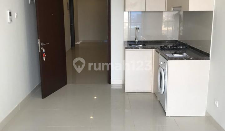 Cheap Rent Puri Mansion Apartment Semi-Furnished 3Br Size 68m2