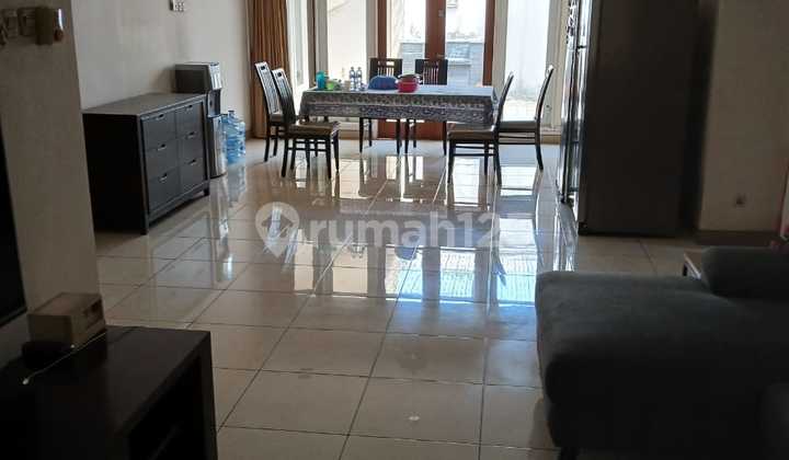 Rumah Di Pejaten Area