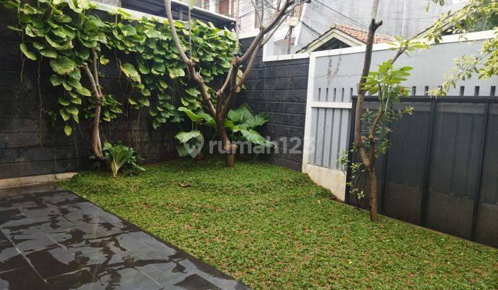 Rumah terawat di Terogong 4