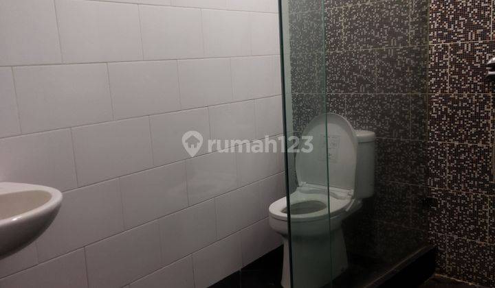 Rumah terawat di Terogong 9