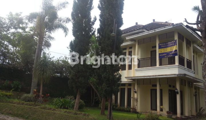 villa kusuma Agro Batu lokasi sangat bagus. Cocok u investasi. villa kusuma Agro Batu lokasi sangat bagus. Cocok u investasi.