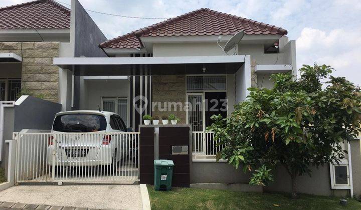 rumah cantik bagus komplek perumahan austinville.  1