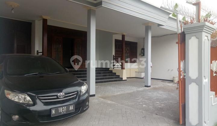 rumah bagus dan mewah di mojokerto  2