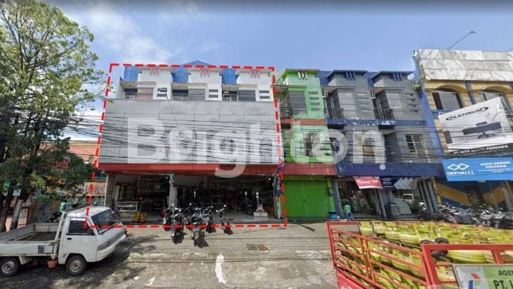 ruko strategis dikota cocok untuk supermarket, bisnis otomotif, kuliner . 3 ruko jejer. 1