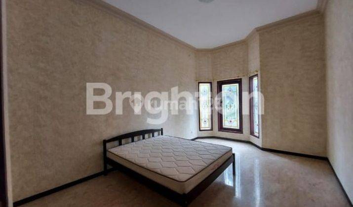 rumah mewah di istana dieng. lokasi premium di kota malang tenang, aman, asri 2