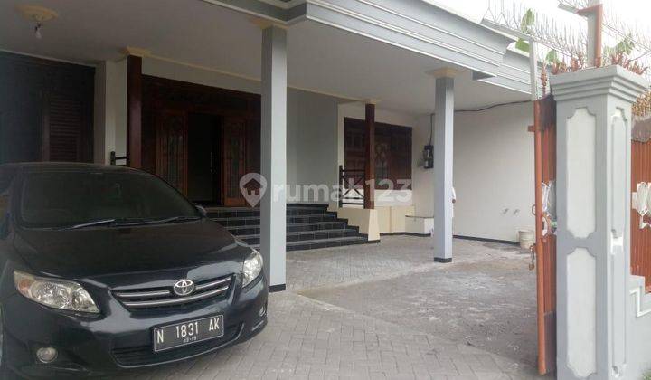 rumah bagus dan mewah di mojokerto  2