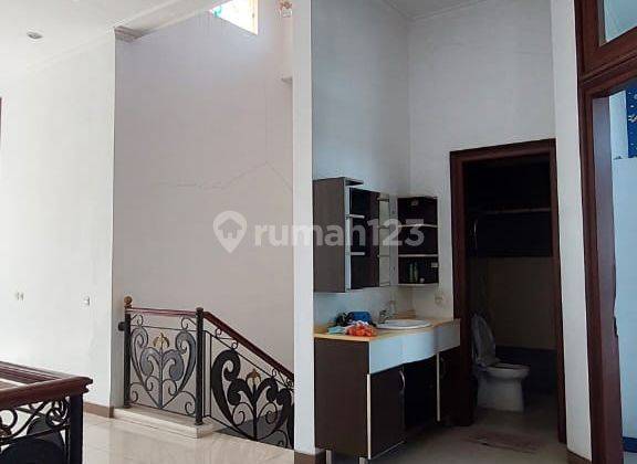 rumah 2 lantai di niew indie full furniture lokasi premium area di araya malang 2