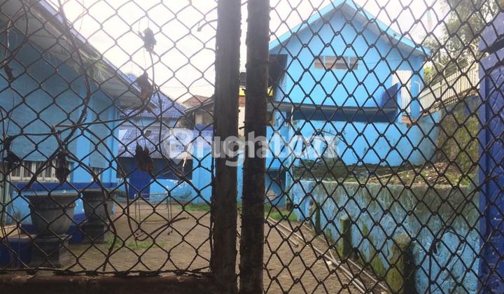 land measuring house in the old town of brantas malang 2