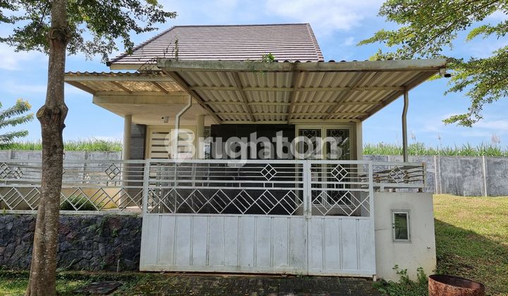 Araya house, good and safe location in Araya, Malang city. Araya house, good and safe location in Araya, Malang city.