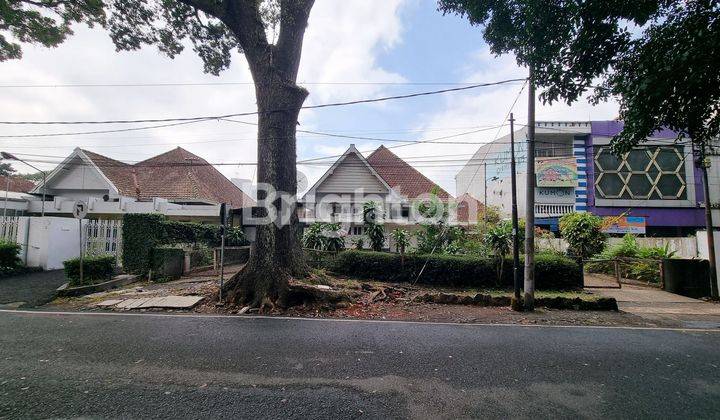 rumah kuno belanda di sekitar ijen boulevard  , dikota malang 1