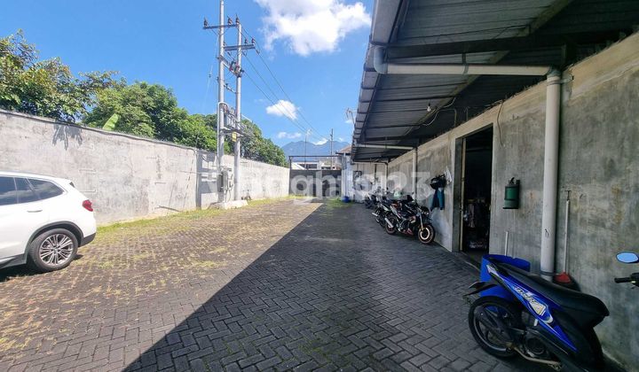 Used factory warehouse in Bandulan, Malang City. Used factory warehouse in Bandulan, Malang City.