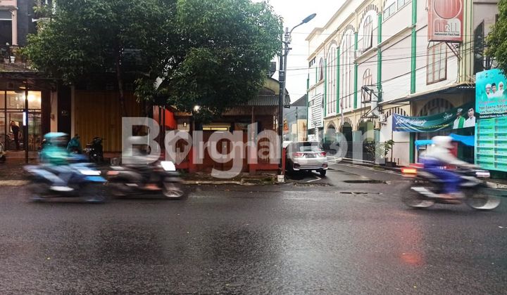 ruko bekas resto di pusat kota sangat strategis ruko bekas resto di pusat kota sangat strategis