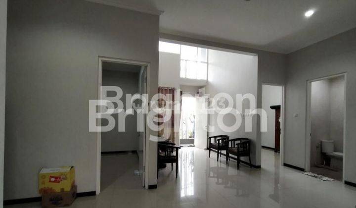 Rumah di lingkungan ijen kota malang 2
