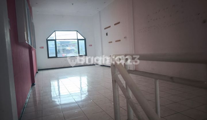 Shop house for rent in Tlogo Mas, Malang City. Shop house for rent in Tlogo Mas, Malang City.