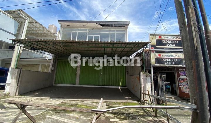 Rumah di  jalan besar Ki Ageng Gribig kota malang
