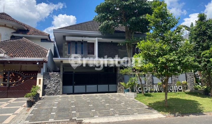 Rumah Mewah di Araya kota Malang