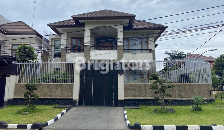 Rumah Mewah dipusat kota Malang Rumah Mewah dipusat kota Malang