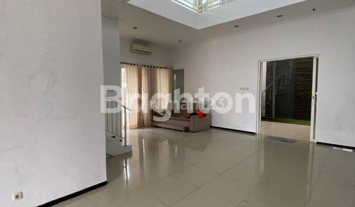 RUMAH MEWAH PUSAT KOTA MALANG DEKAT DENGAN IJEN BOULEVARD IKON MALANG 2
