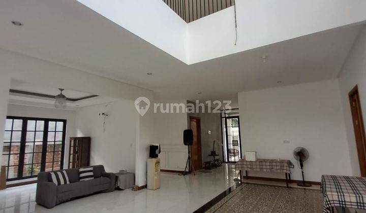 Dijual Rumah Mewah Lokasi Strategis di Jl. Telaga Bodas Semarang 1