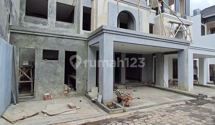 Luxurious New House in Telaga Bodas, Gajah Mungkur, South Semarang 1