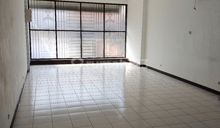 Ruko 2 LT Daerah Pecinan Semarang Tengah 2