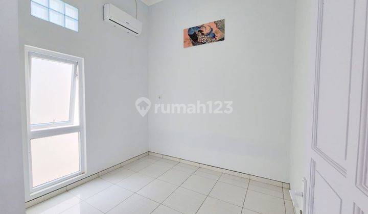 kamar tidur rumah baru di semarang indah