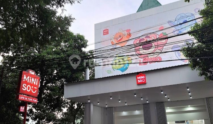 Ruko Lokasi Strategis di Jl. Jenderal Sudirman Pati Kidul, Pati, Jawa Tengah Ruko Lokasi Strategis di Jl. Jenderal Sudirman Pati Kidul, Pati, Jawa Tengah