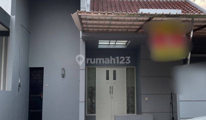 Rumah bagus 2 Lt  Semi Furnished, Graha Padma, Semarang Barat 1