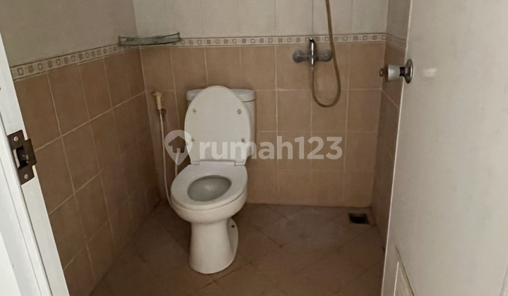 Rumah Siap Pakai di Graha Padma Semarang Barat 2