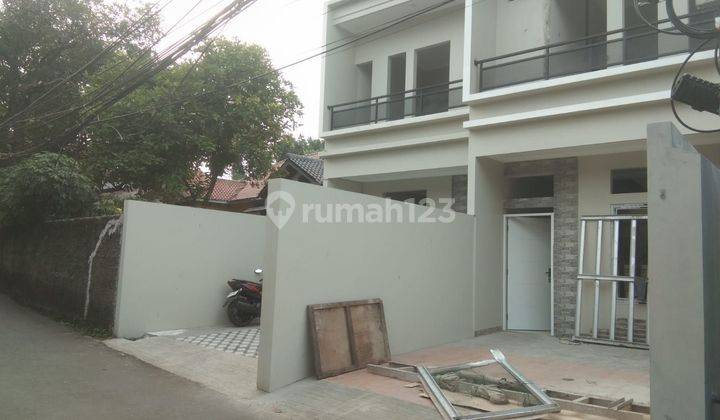 Rumah 2 Lantai Siap Huni Dekat LRT Cibubur 1