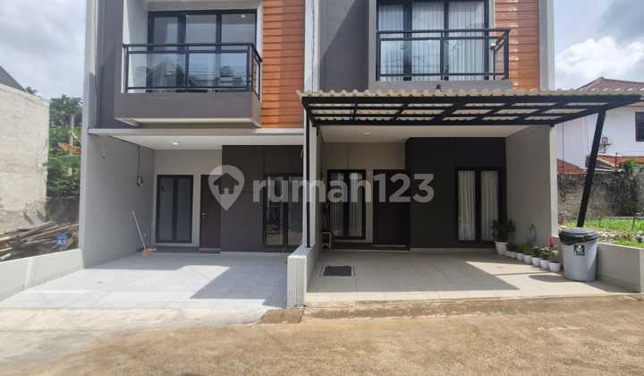 Beautiful 2-Story House Near Toll & LRT Cibubur Flood-Free with SHM