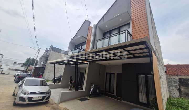 Strategic House in Cibubur, East Jakarta, Near Toll & Mall, Zero Down Payment 2