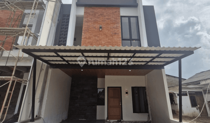 Rumah Cuma 5 Menit ke LRT Rumah Minimalis Cibubur Ciracas SHM 1