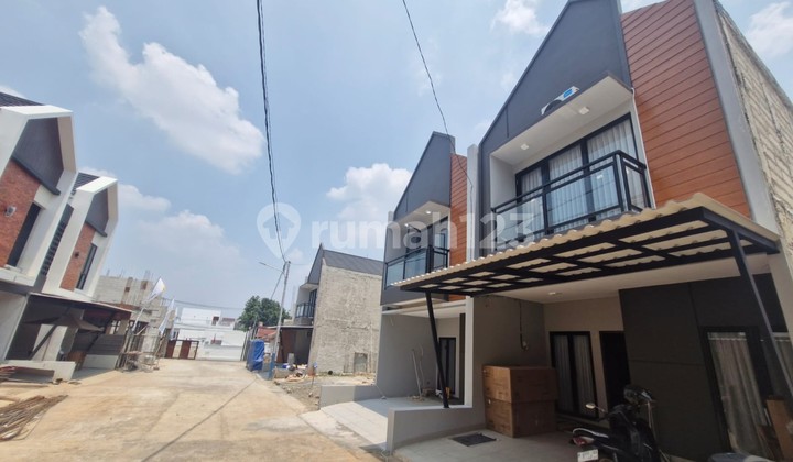 Rumah Bagus di Cibubur Jakarta Timur Dekat LRT dan Toll SHM Rumah Bagus di Cibubur Jakarta Timur Dekat LRT dan Toll SHM