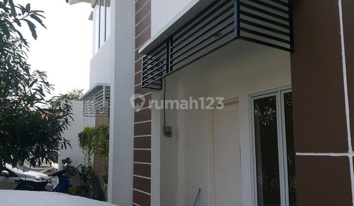 Dijual Rumah di Kompleks Kemandoran Grogol Utara Jakarta Selatan 1