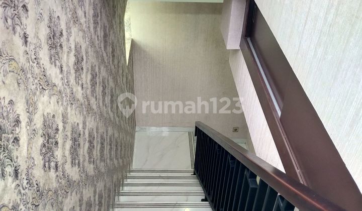 Townhouse Cosmopark Kebon Melati Full Renovasi Full Furnished 2