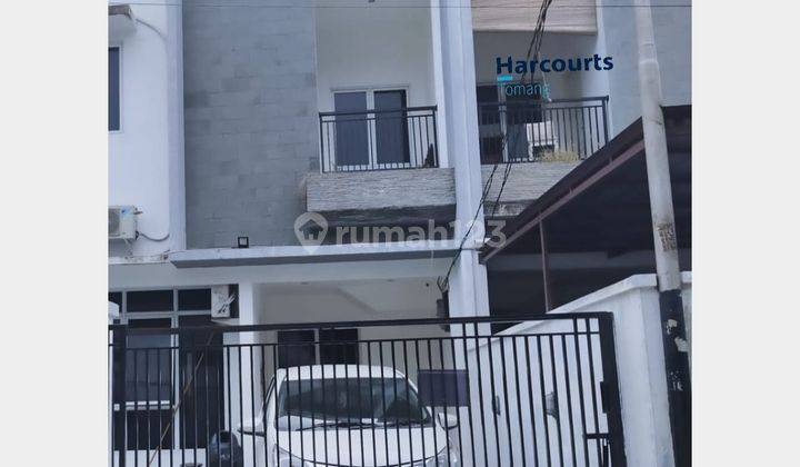 Rumah Gandeng dan Kavling Tanah 2unit Siap Bangun di Tarakanita 1