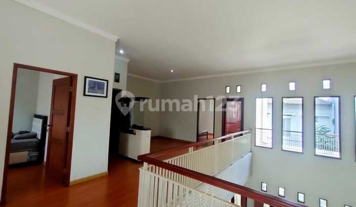 Rumah Cantik sangat terawat di Buah Batu Regency 2