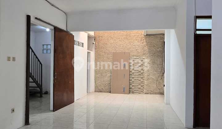 For Rent Ready-to-Occupy House in Batununggal For Rent Ready-to-Occupy House in Batununggal