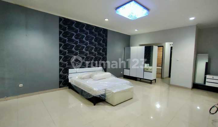 For Rent Semi Furnished Beautiful House In Batununggal
