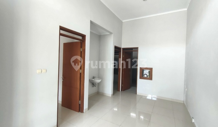 MURAH JUAL CEPAT !! Area dapur lebih luas