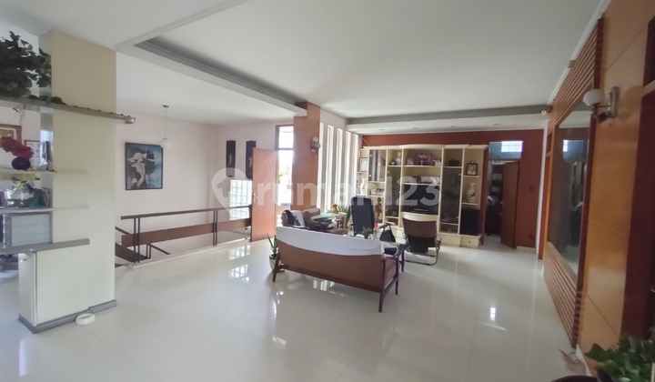 LOKASI PRIME !! RUMAH & RUANG USAHA dekat Univ Maranatha LOKASI PRIME !! RUMAH & RUANG USAHA dekat Univ Maranatha