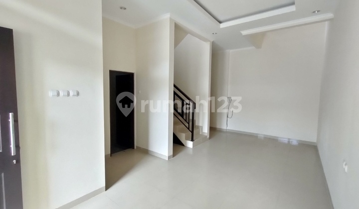 Rumah baru 2 lantai tengah kota @ Turangga Rumah baru 2 lantai tengah kota @ Turangga