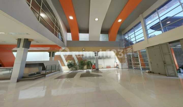Sewa Gedung Ex Showroom Terusan Buah Batu Sewa Gedung Ex Showroom Terusan Buah Batu