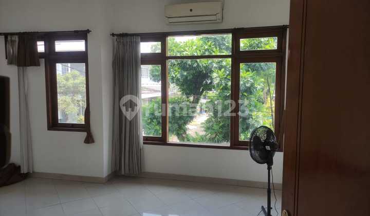 Lingkungan Tenang dan Asri Rumah Siap.huni Batununggal 2