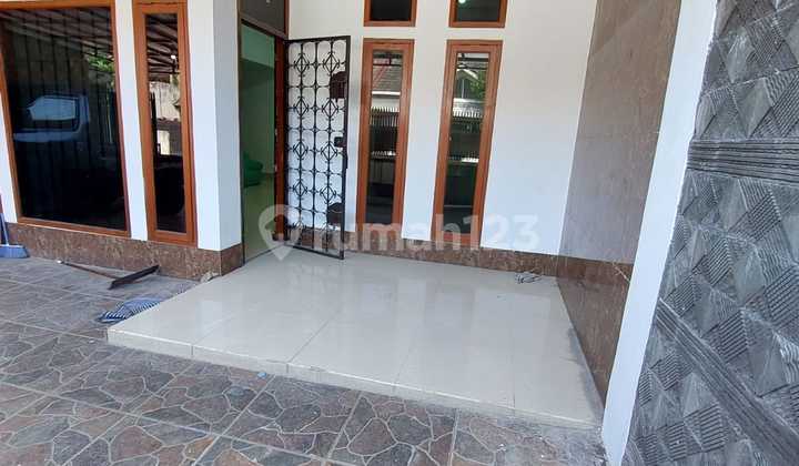 New Beautiful House Just Renovated in Bumi Kopo Kencana, Sayap Pasir Koja. 2